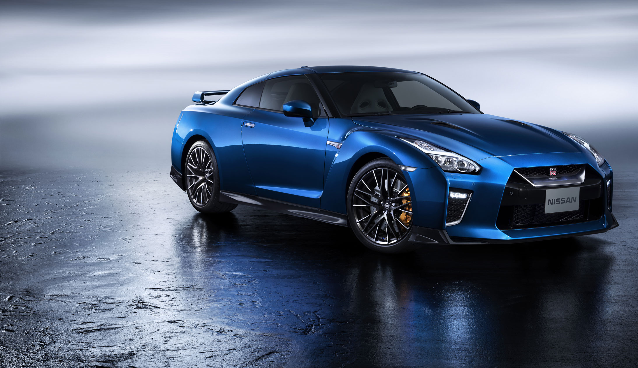 Poster, Affiche Nissan GT-R en ligne | 3+1 GRATUIT